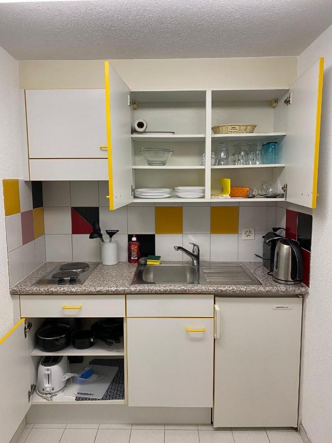 Private Studio Apartment In Бремгартен Экстерьер фото