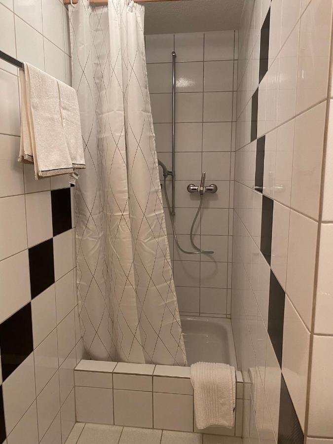 Private Studio Apartment In Бремгартен Экстерьер фото